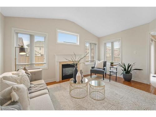 177 Wright Crescent, Niagara-On-The-Lake, ON - Indoor Photo Showing Living Room With Fireplace