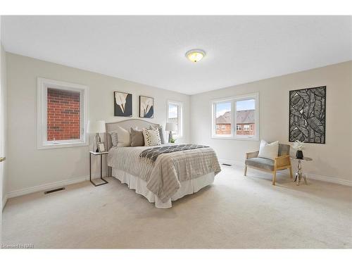 177 Wright Crescent, Niagara-On-The-Lake, ON - Indoor Photo Showing Bedroom