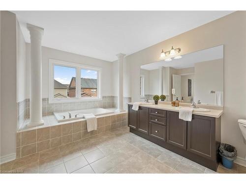 177 Wright Crescent, Niagara-On-The-Lake, ON - Indoor Photo Showing Bathroom