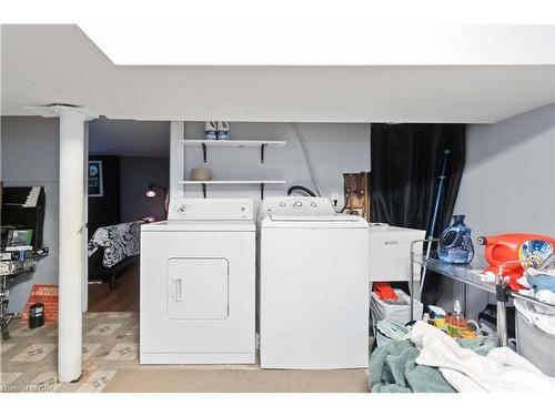 5073 Willmott Street, Niagara Falls, ON - Indoor Photo Showing Laundry Room