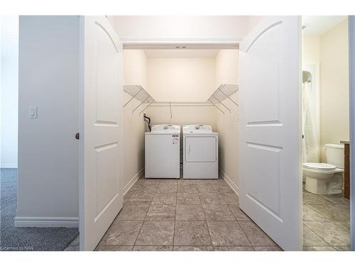 34 Sandalwood Common, St. Catharines, ON - Indoor Photo Showing Laundry Room