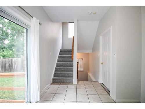 27B Walnut Street, St. Catharines, ON - Indoor Photo Showing Other Room