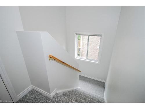 27B Walnut Street, St. Catharines, ON - Indoor Photo Showing Other Room