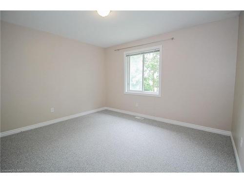 27B Walnut Street, St. Catharines, ON - Indoor Photo Showing Other Room