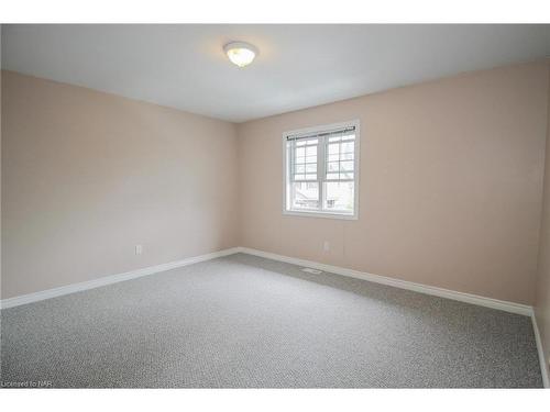 27B Walnut Street, St. Catharines, ON - Indoor Photo Showing Other Room