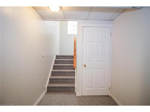 27B Walnut Street, St. Catharines, ON - Indoor Photo Showing Other Room