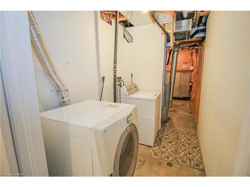 27B Walnut Street, St. Catharines, ON - Indoor Photo Showing Laundry Room