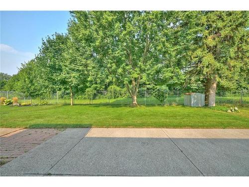 6361 Clare Crescent, Niagara Falls, ON - Outdoor