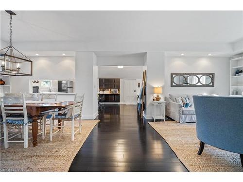 625 Charlotte Street, Niagara-On-The-Lake, ON - Indoor Photo Showing Dining Room