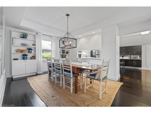 625 Charlotte Street, Niagara-On-The-Lake, ON - Indoor Photo Showing Dining Room