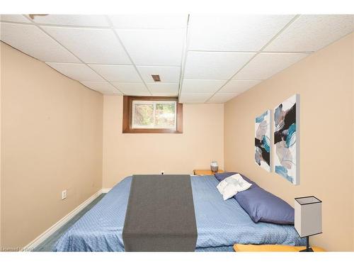 86 Green Maple Drive, St. Catharines, ON - Indoor Photo Showing Bedroom