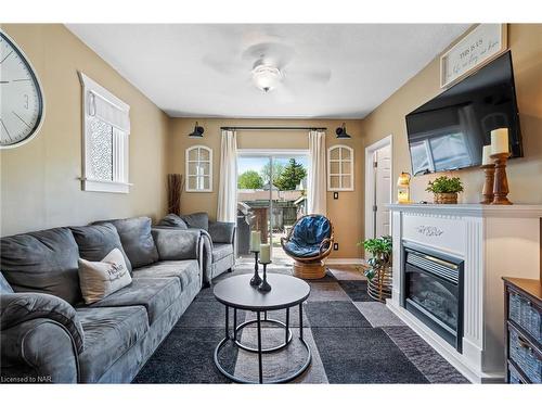 84 Steele Street, Port Colborne, ON - Indoor Photo Showing Living Room With Fireplace