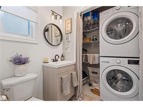 84 Steele Street, Port Colborne, ON - Indoor Photo Showing Laundry Room