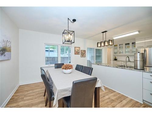 35 Parkdale Place, Welland, ON - Indoor Photo Showing Dining Room