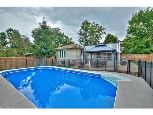 35 Parkdale Place, Welland, ON - Outdoor With In Ground Pool With Deck Patio Veranda With Backyard