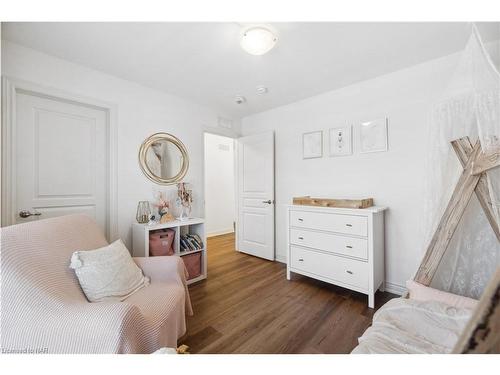 106 Spruce Crescent, Welland, ON - Indoor Photo Showing Bedroom