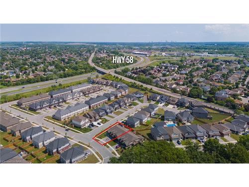 10 Hawthorn Avenue, Thorold, ON - Outdoor With View