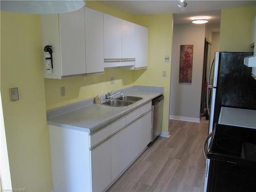 605-1905 Normandy Street, Lasalle, ON - Indoor Photo Showing Kitchen With Double Sink