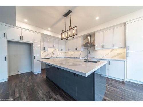 7903 Mulhern Street, Niagara Falls, ON - Indoor Photo Showing Kitchen