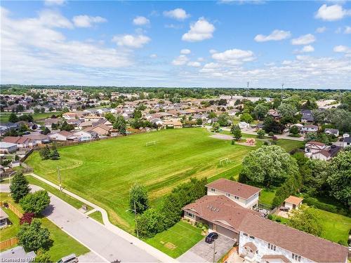 7903 Mulhern Street, Niagara Falls, ON - Outdoor With View