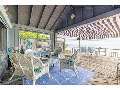 4047 Crystal Beach Hill Lane, Crystal Beach, ON - Outdoor With Deck Patio Veranda With Exterior