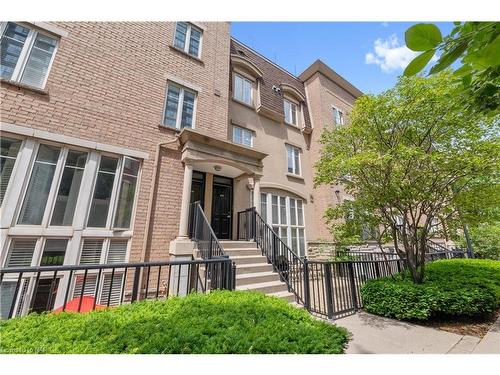 213-26 Western Battery Road, Toronto, ON - Outdoor