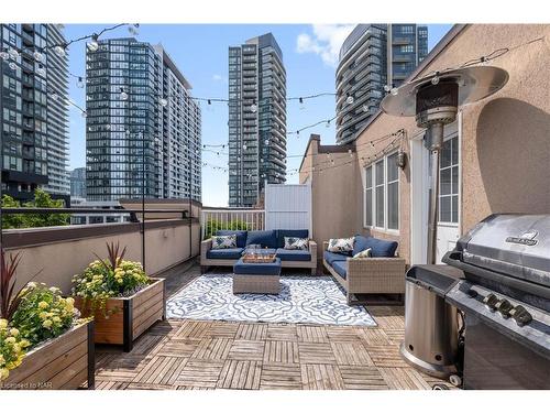 213-26 Western Battery Road, Toronto, ON - Outdoor With Deck Patio Veranda