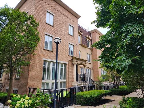 213-26 Western Battery Road, Toronto, ON - Outdoor