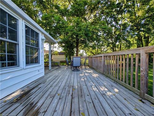 6620 Barker Street, Niagara Falls, ON - Outdoor With Deck Patio Veranda With Exterior