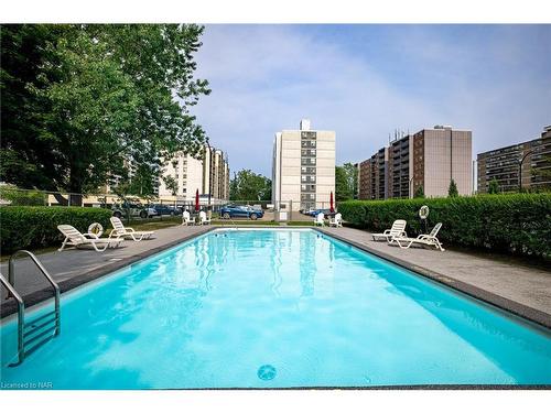 910-359 Geneva Street Street, St. Catharines, ON - Outdoor With In Ground Pool