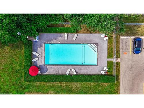 910-359 Geneva Street Street, St. Catharines, ON - Outdoor With In Ground Pool