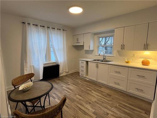 267 Niagara Street, St. Catharines, ON - Indoor Photo Showing Kitchen With Double Sink