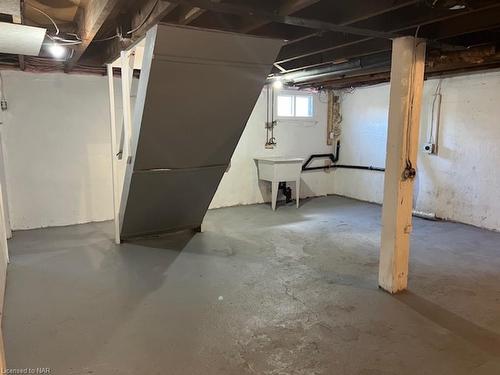 267 Niagara Street, St. Catharines, ON - Indoor Photo Showing Basement