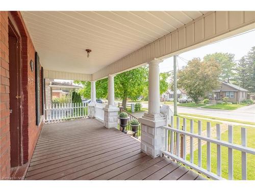 6558 Orchard Avenue, Niagara Falls, ON - Outdoor With Deck Patio Veranda With Exterior