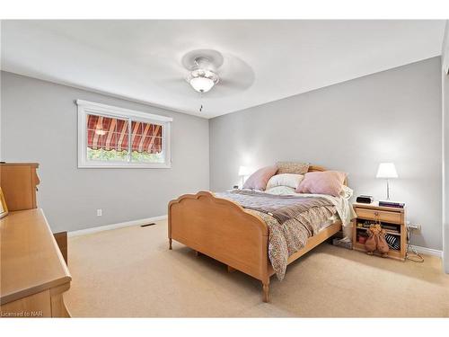 6 Butler Crescent, St. Catharines, ON - Indoor Photo Showing Bedroom