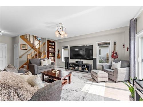 346 Concession 3 Road, St. Davids, ON - Indoor Photo Showing Living Room