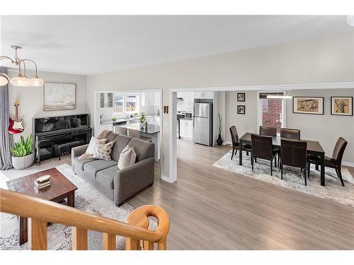 346 Concession 3 Road, St. Davids, ON - Indoor Photo Showing Living Room