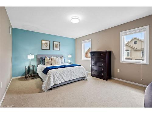 5060 Serena Drive Drive, Lincoln, ON - Indoor Photo Showing Bedroom