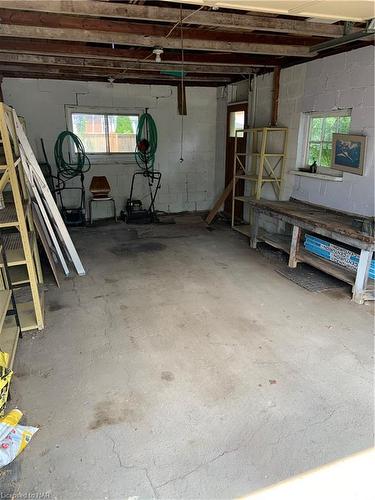 3 Ivy Avenue, St. Catharines, ON - Indoor Photo Showing Garage