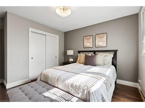 1966 Winger Road, Fort Erie, ON - Indoor Photo Showing Bedroom