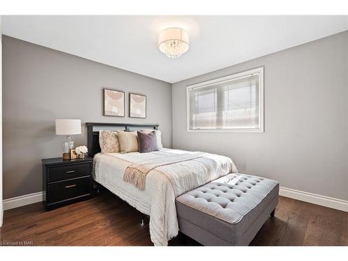 1966 Winger Road, Fort Erie, ON - Indoor Photo Showing Bedroom