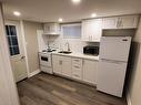 Lower-4 Henry Street, St. Catharines, ON  - Indoor Photo Showing Kitchen 