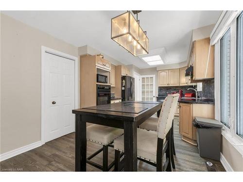 48 Shetland Crescent, St. Catharines, ON - Indoor Photo Showing Dining Room