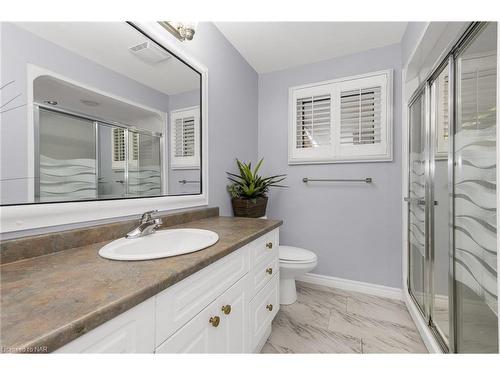 48 Shetland Crescent, St. Catharines, ON - Indoor Photo Showing Bathroom