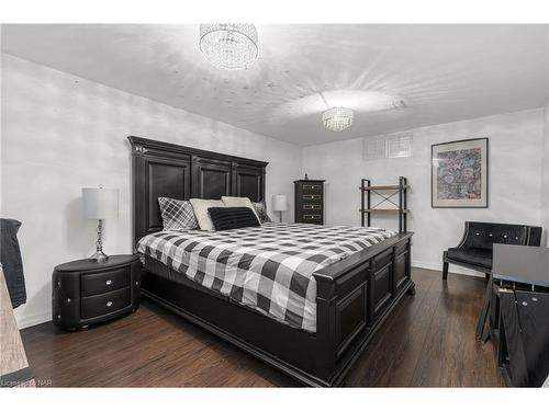 48 Shetland Crescent, St. Catharines, ON - Indoor Photo Showing Bedroom