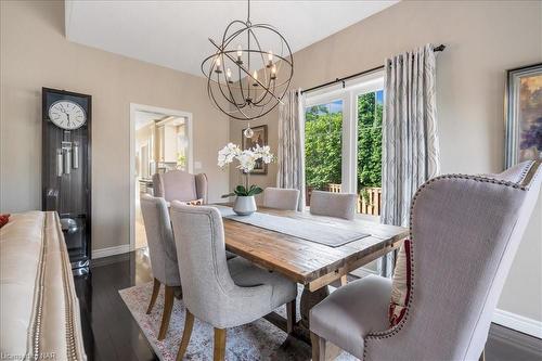 1025 Pelham Road, St. Catharines, ON - Indoor Photo Showing Dining Room