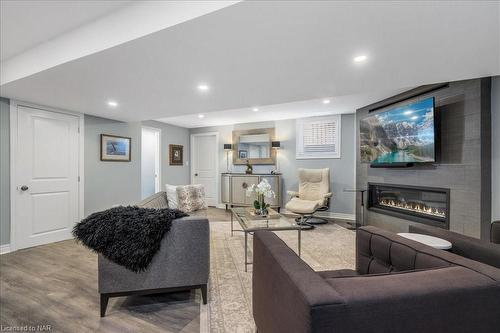 1025 Pelham Road, St. Catharines, ON - Indoor With Fireplace