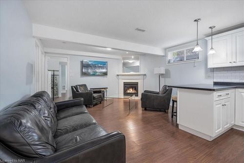 1025 Pelham Road, St. Catharines, ON - Indoor Photo Showing Living Room With Fireplace