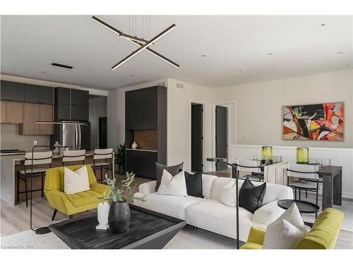 16 Butternut Crescent, Ridgeway, ON - Indoor Photo Showing Living Room