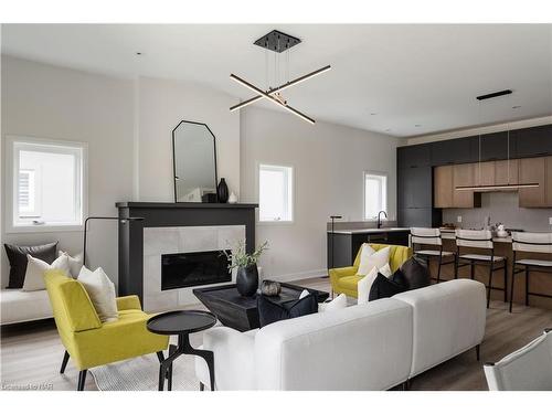 16 Butternut Crescent, Ridgeway, ON - Indoor Photo Showing Living Room With Fireplace